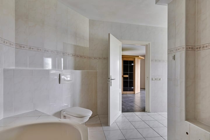 Photo 63 of Westerpaauwenweg 3