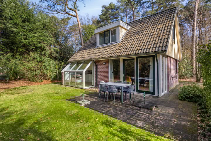 Foto 28 van Rolderstraat 11-A250