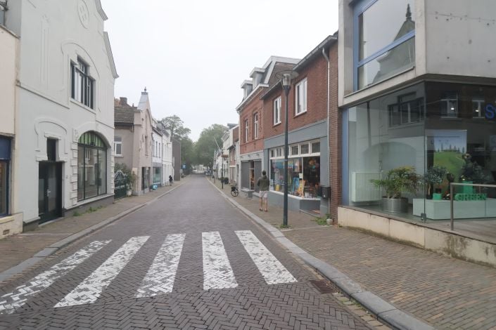 Bekijk foto 4 van Stationstraat 2