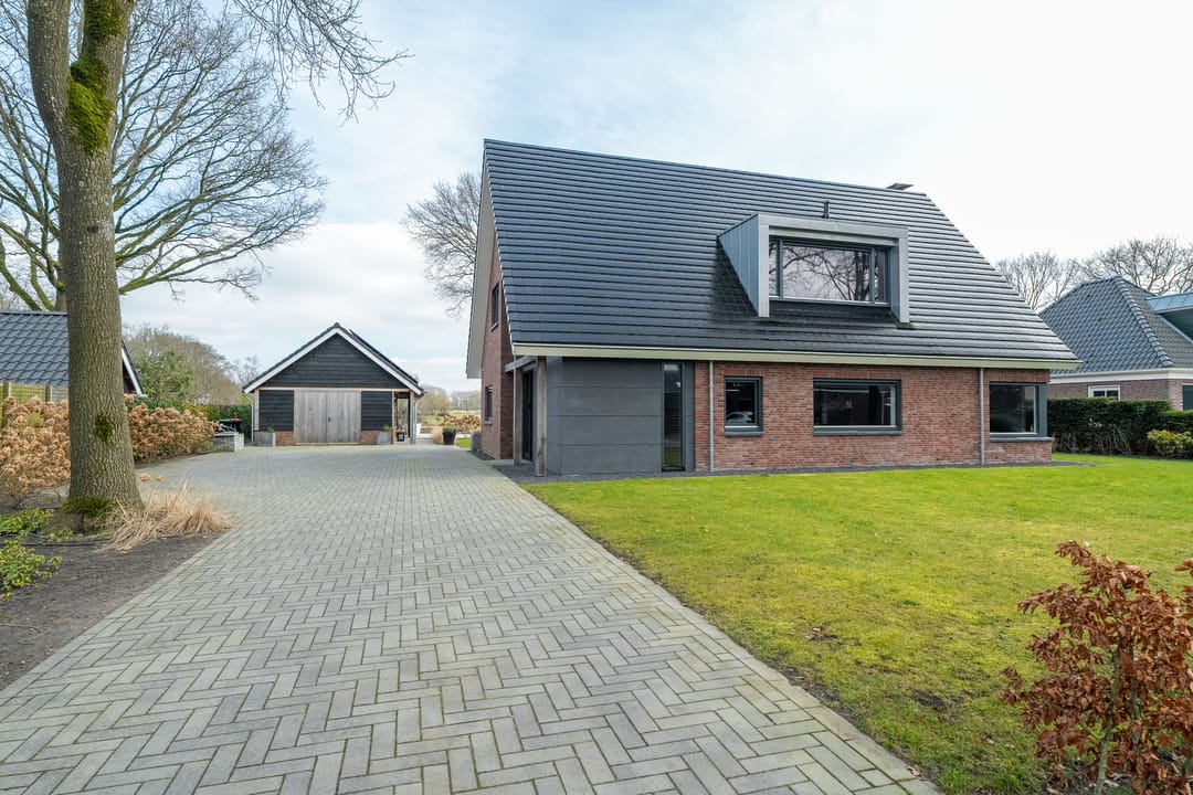 Foto 1 van De Hoefslag 50