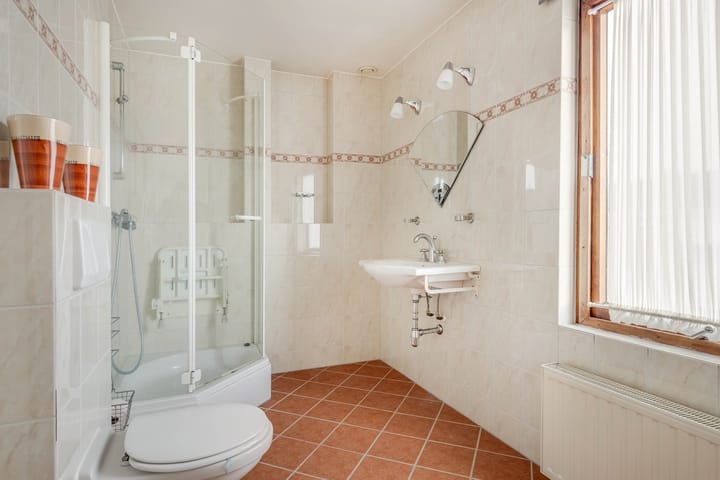 Foto 15 van Heulsterstraat 8