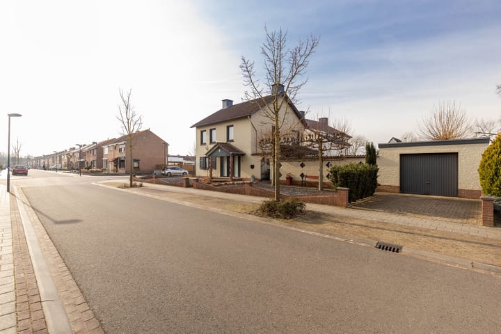 Foto 32 van Heulsterstraat 8