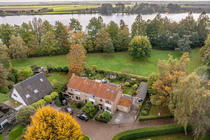 Bekijk foto van Laan van Moerkerken 25