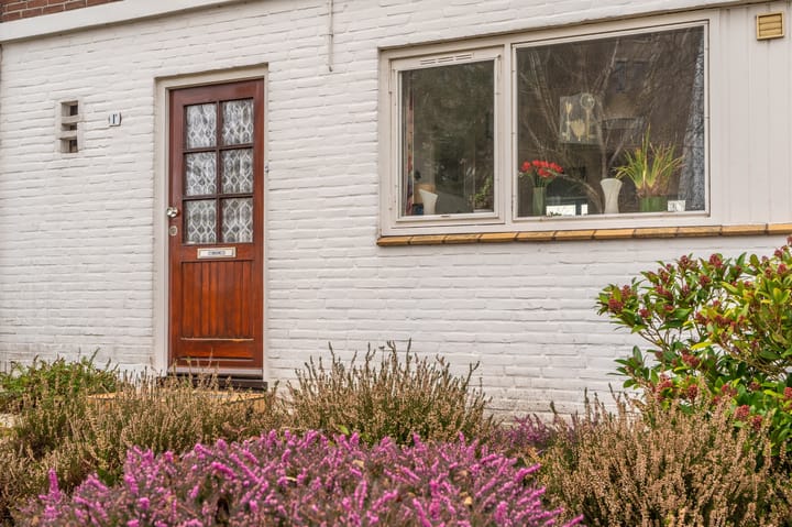 Photo 6 of Vincent van Goghlaan 1-A