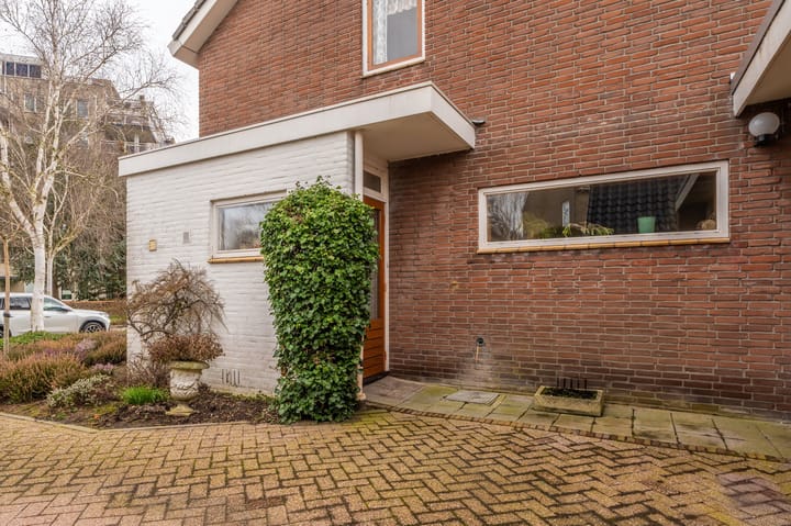 Photo 42 of Vincent van Goghlaan 1-A