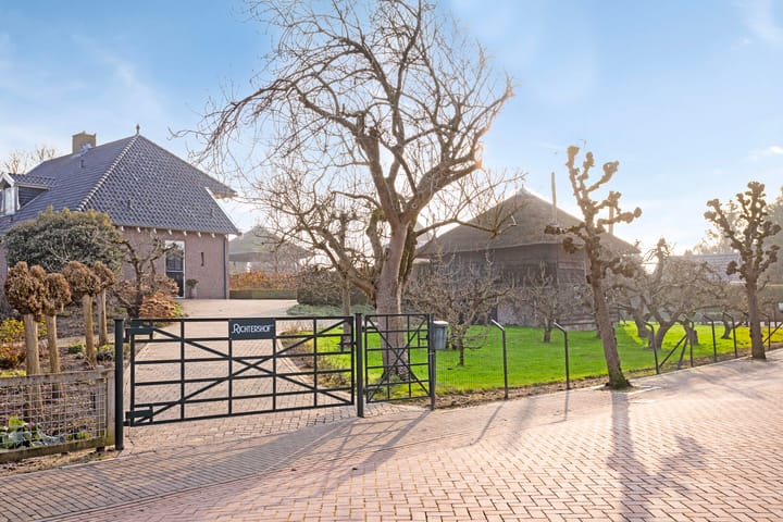 Foto 1 van Burgemeester Posweg 17