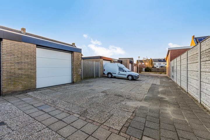 Foto 30 van Oranjeplein 10