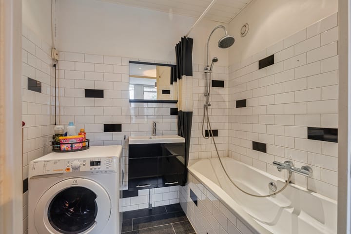 Foto 13 van Gravin Adélastraat 86