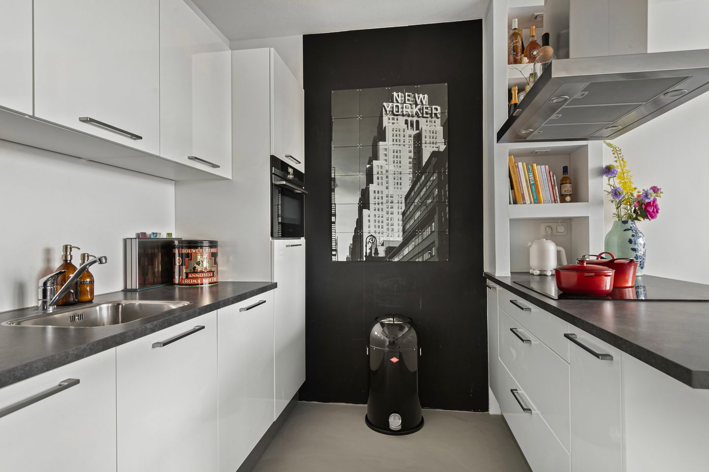 Foto 10 van Halvemaanpassage 32