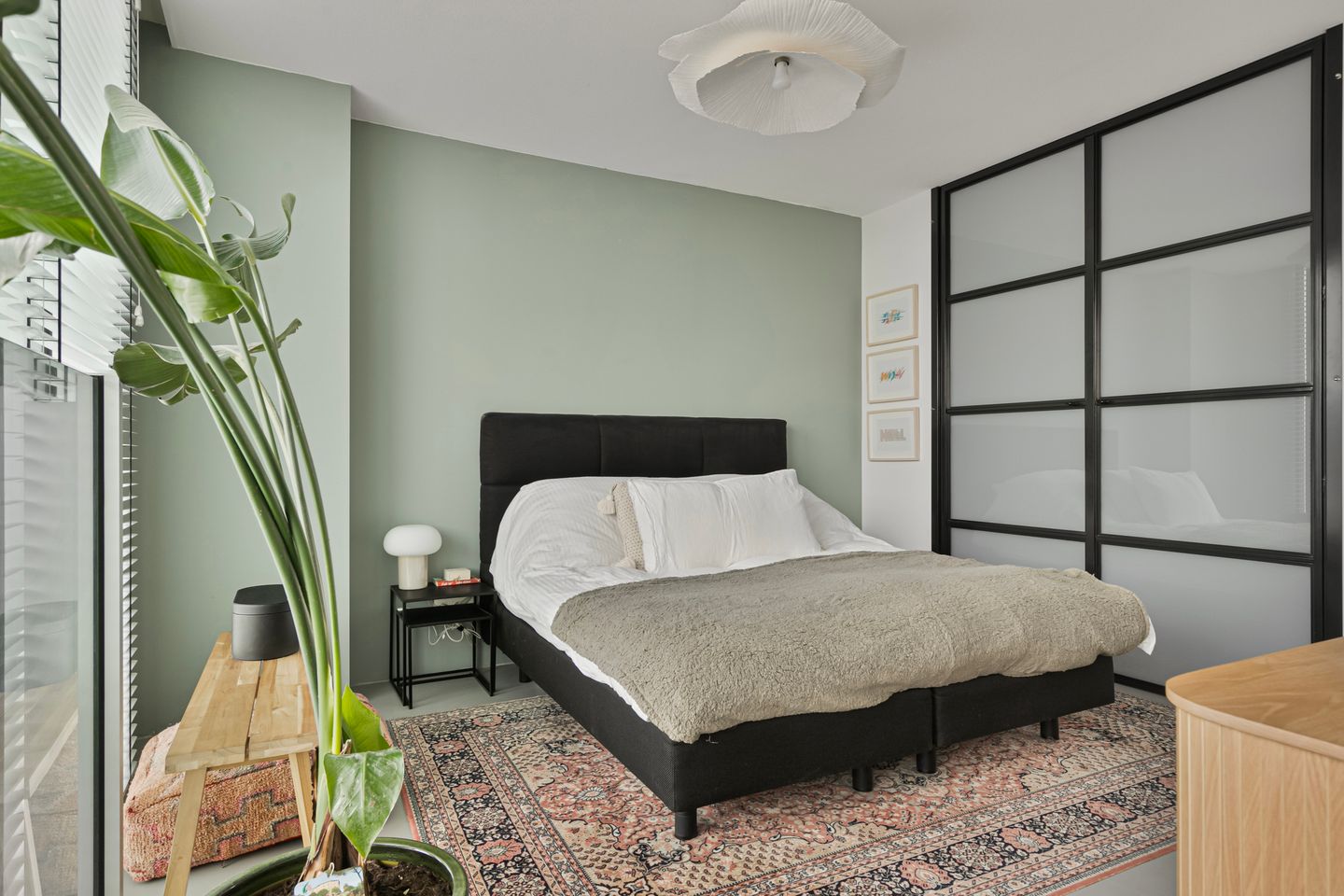 Foto 14 van Halvemaanpassage 32