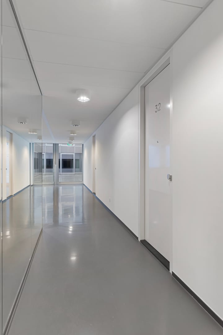 Foto 31 van Halvemaanpassage 32