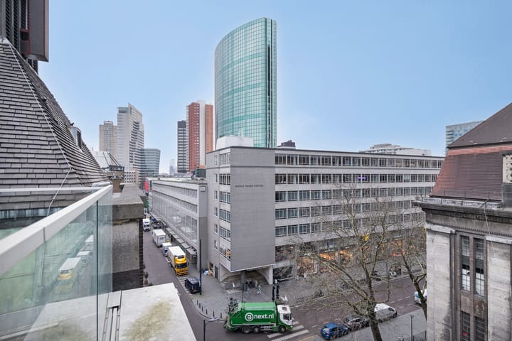 Foto 36 van Halvemaanpassage 32