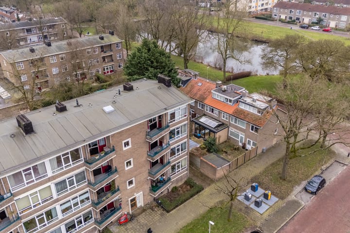 Foto 37 van Detmoldstraat 92-2