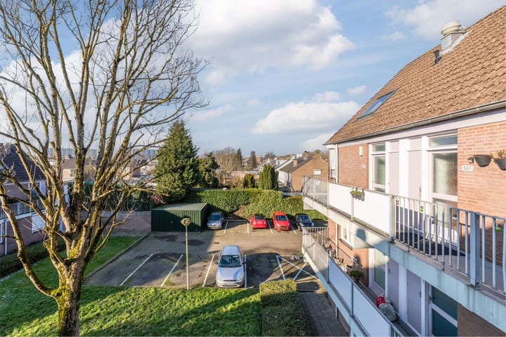 Foto 7 van Planetenhof 36-C