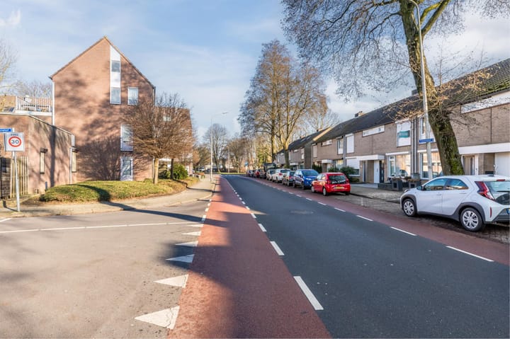 Foto 32 van Planetenhof 36-C