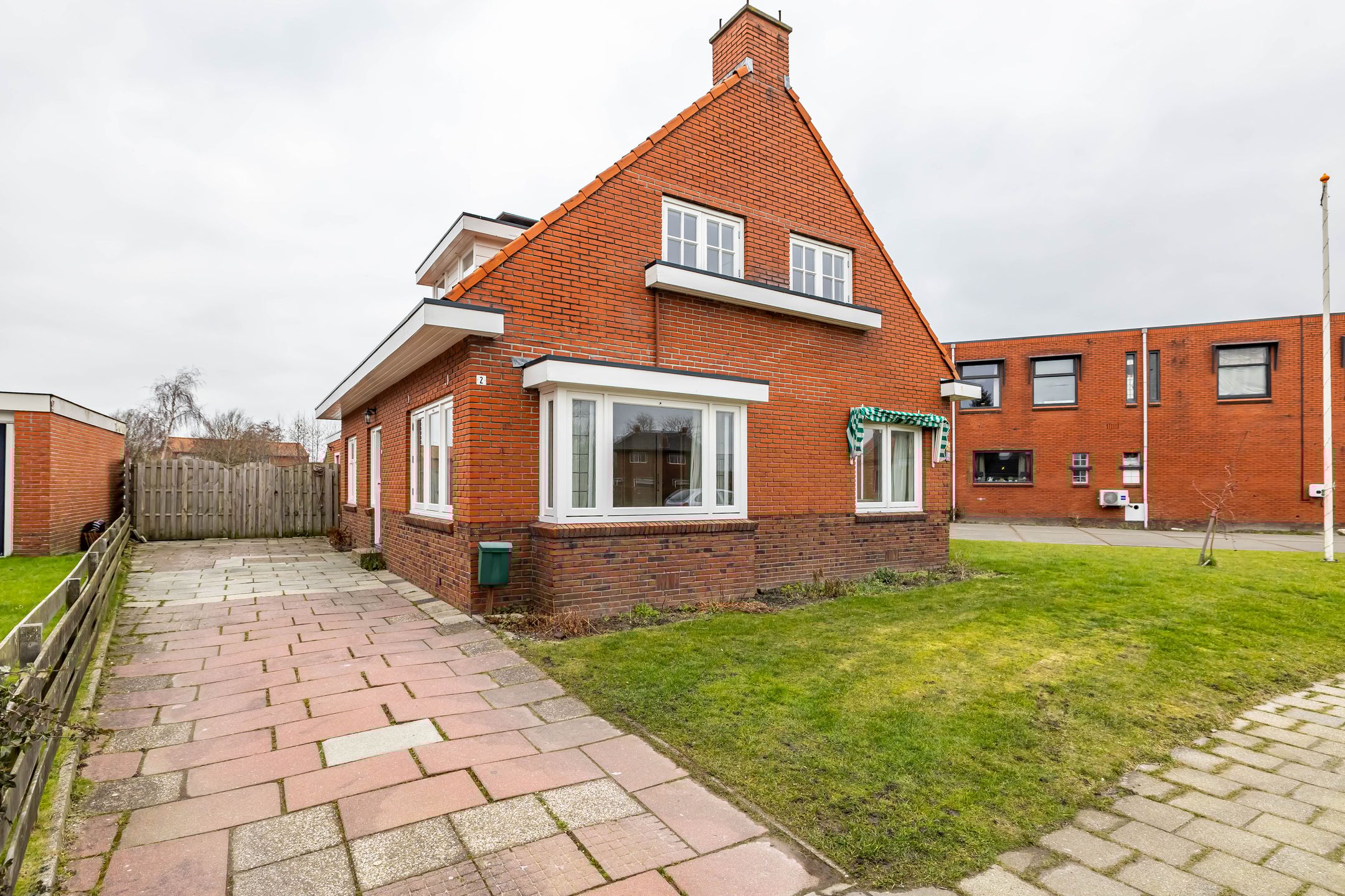 Photo 36 of Juffer Marthastraat 2