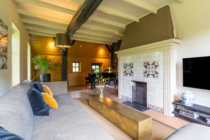 Photo 2 of Hoofdstraat 11