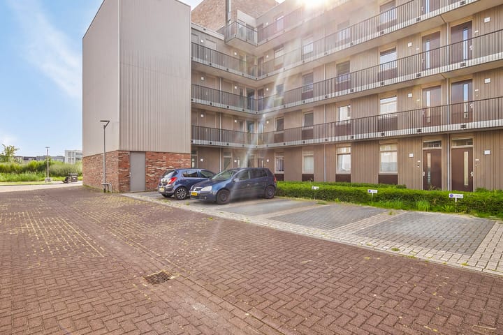 Foto 22 van Beneluxlaan 716