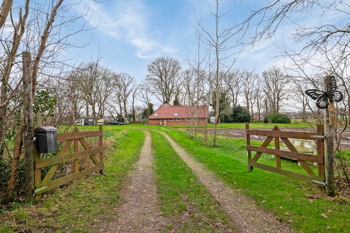 Foto 8 van Veenpettenweg 2