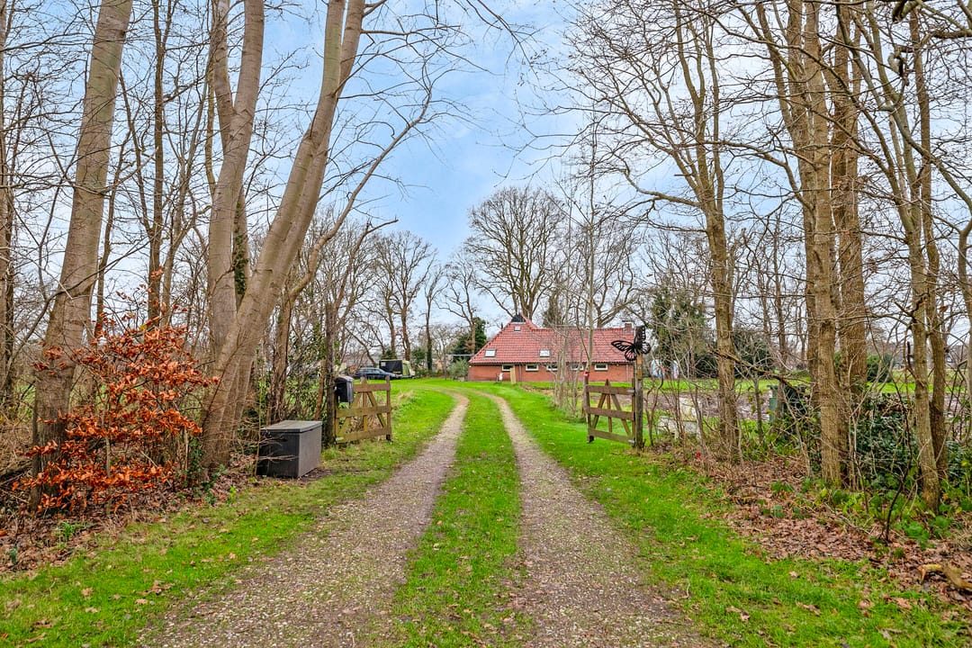 Foto 7 van Veenpettenweg 2