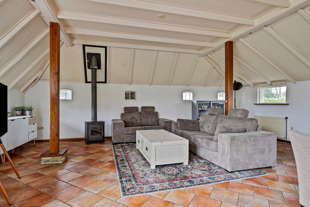 Foto 16 van Veenpettenweg 2