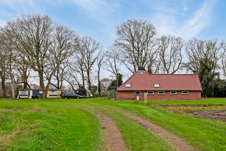 Foto 9 van Veenpettenweg 2