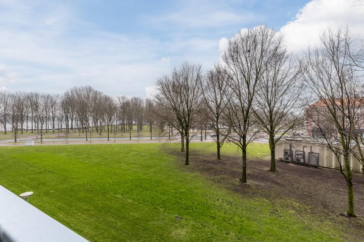 Foto 22 van Burgemeester Hogguerstraat 853