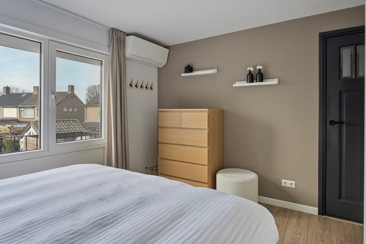 Foto 15 van Kapelaan L. de Nijsstraat 11