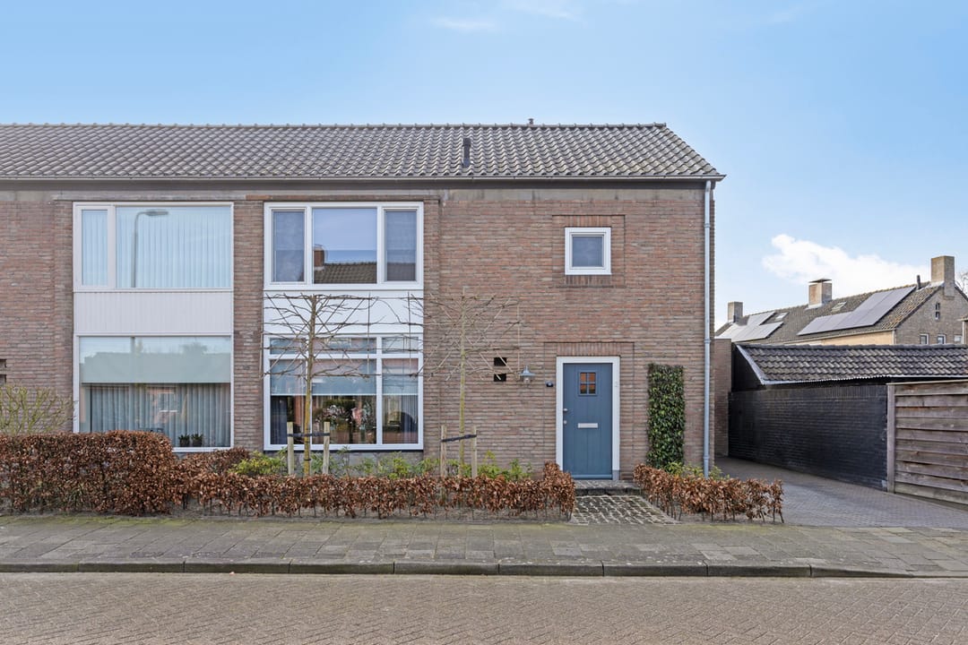 Foto 28 van Kapelaan L. de Nijsstraat 11