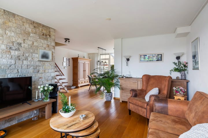 Foto 9 van Uiverlaan 26