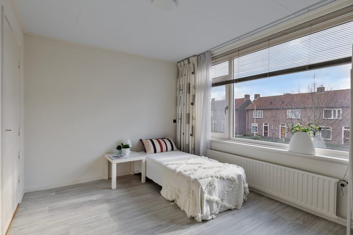 Foto 28 van Madioenstraat 35