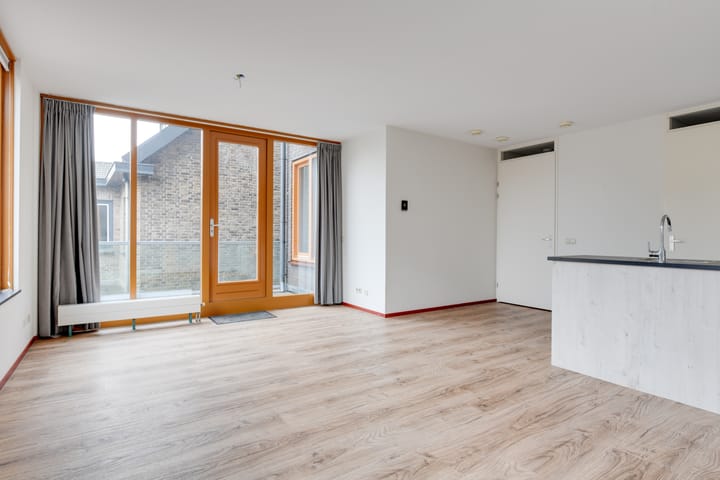 Foto 2 van Stationsplein 21