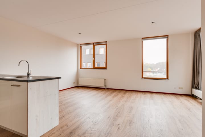 Foto 3 van Stationsplein 21