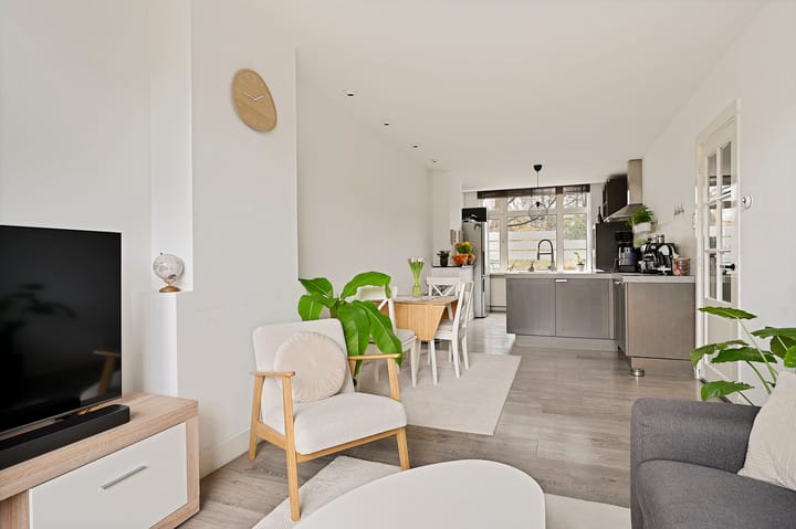 Foto 16 van van Alphenstraat 94