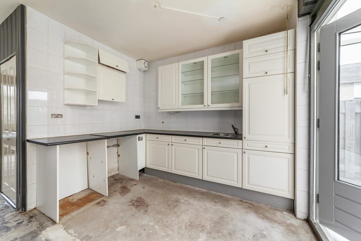 Photo 10 of Zwanenveld 4415