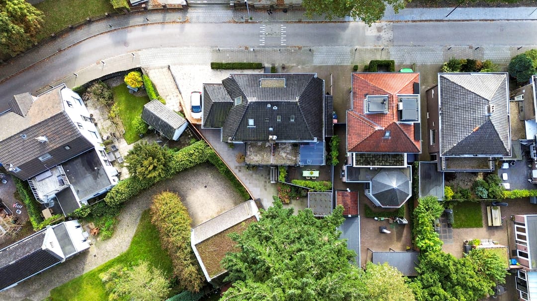 Foto 2 van Van Huutstraat 8