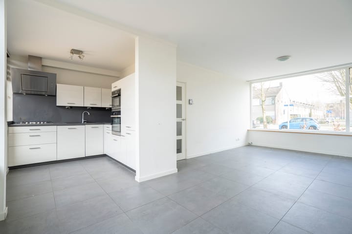 Foto 3 van Douwes Dekkerlaan 214