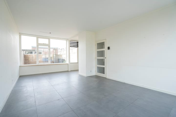 Foto 7 van Douwes Dekkerlaan 214