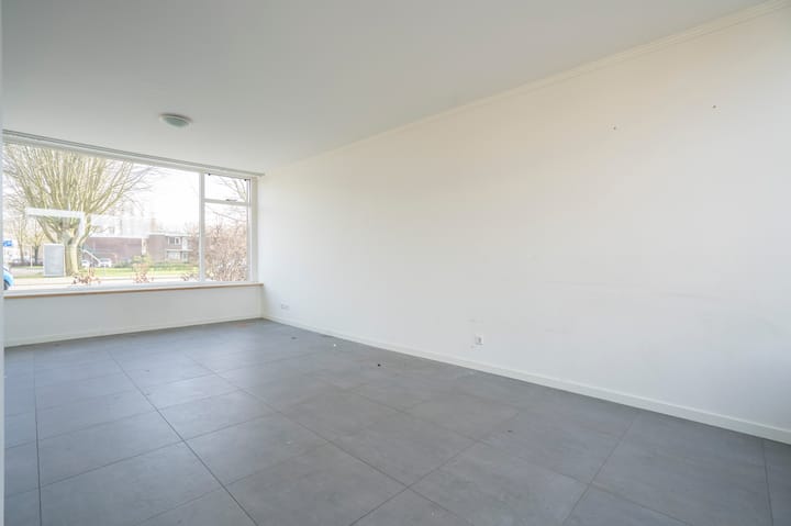 Foto 10 van Douwes Dekkerlaan 214