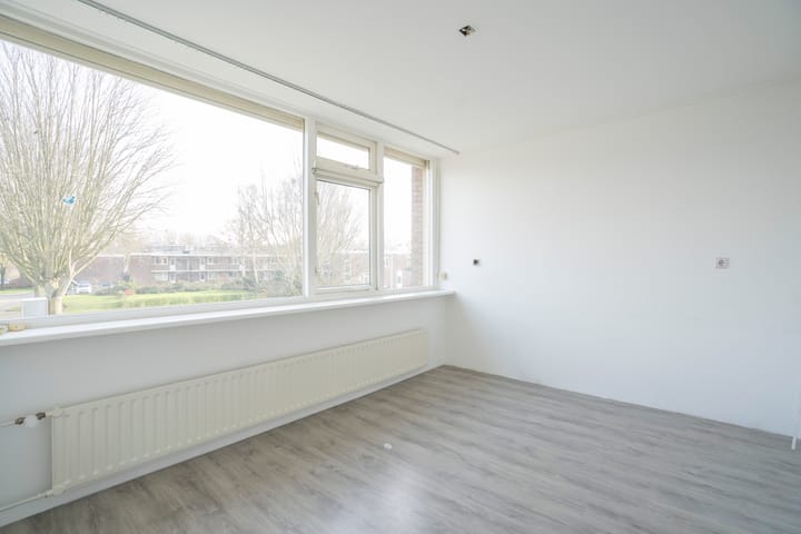 Foto 12 van Douwes Dekkerlaan 214