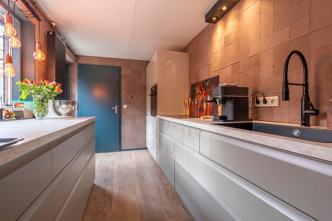 Foto 11 van De Savornin Lohmanstraat 84