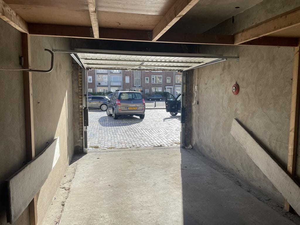 Foto 4 van Gevers Deynootweg 1190