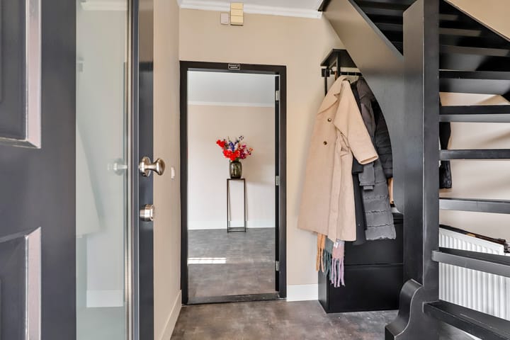 Foto 16 van Valkstraat 2