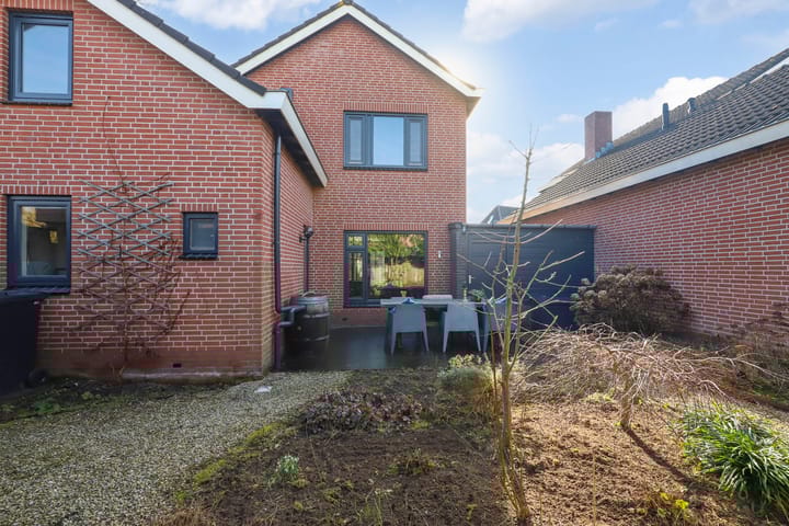 Foto 35 van Valkstraat 2