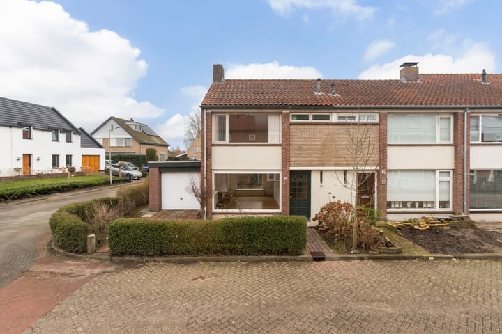 Foto 8 van Oranjestraat 28