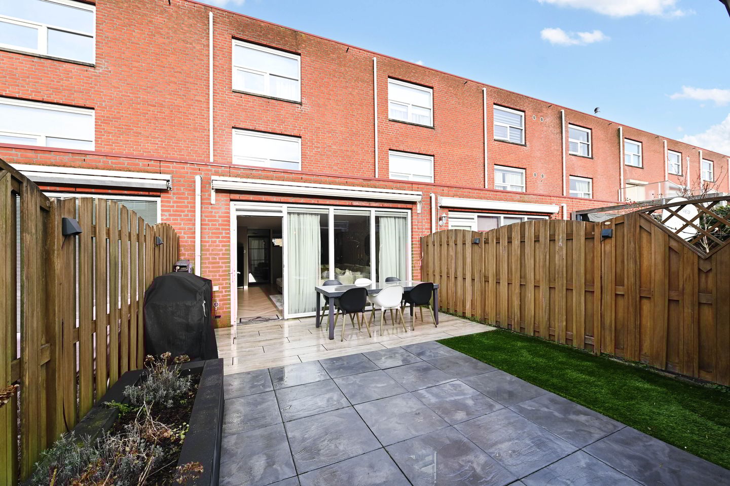 Photo 4 of Woudenbergstraat 26