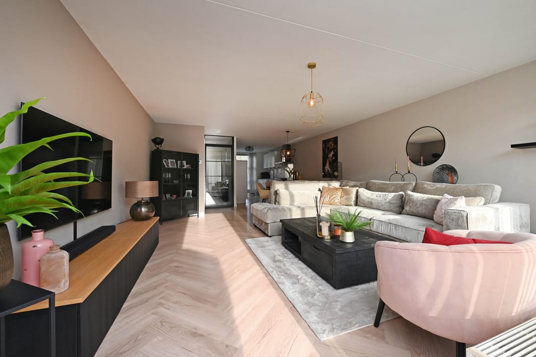 Photo 13 of Woudenbergstraat 26