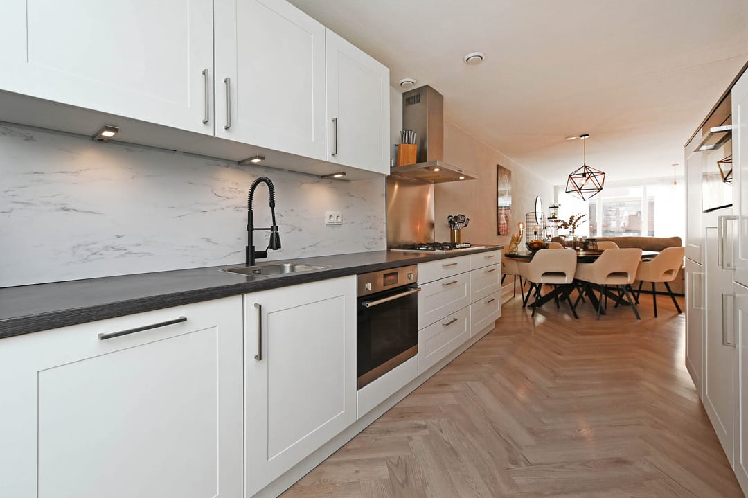 Photo 16 of Woudenbergstraat 26