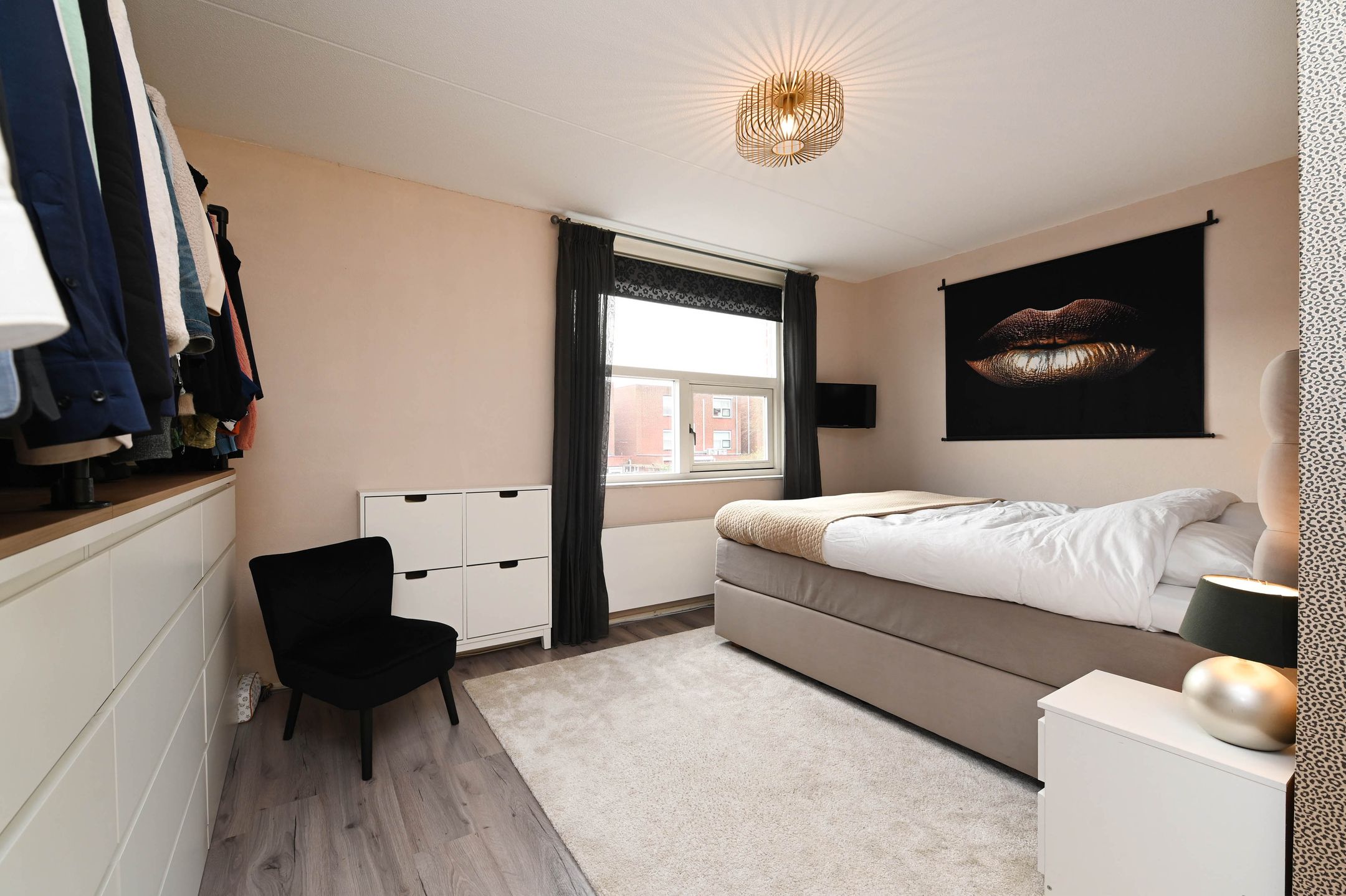 Photo 21 of Woudenbergstraat 26