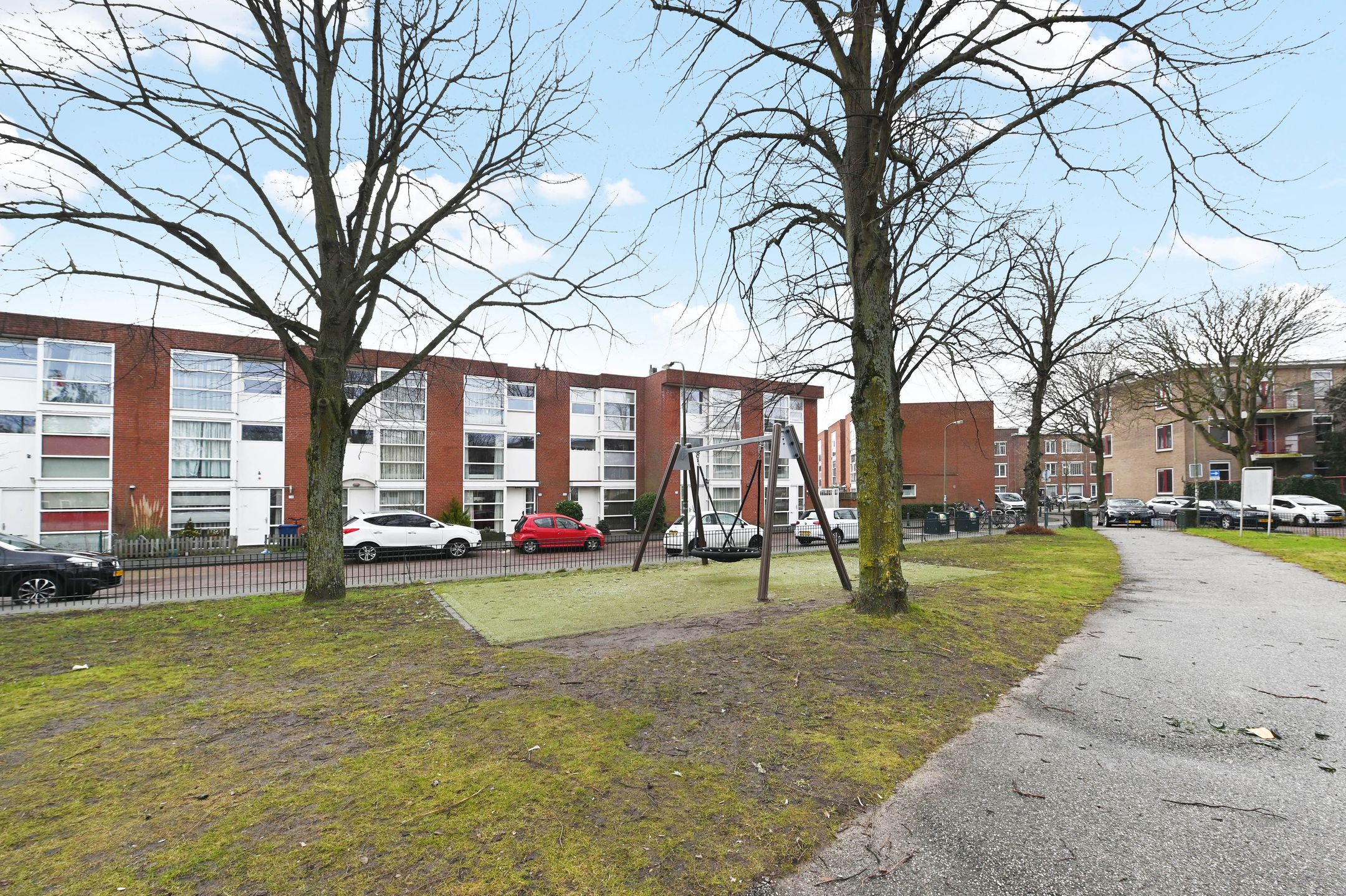 Photo 36 of Woudenbergstraat 26